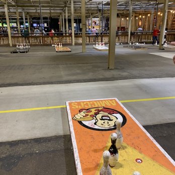 Fowling Warehouse - Sports Bars Near Me - Hamtramck, Michigan
