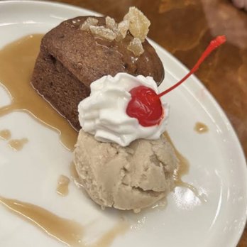Joylark Kitchen - sticky toffee pudding sundae - Vegan Near Me - Fairfield, Connecticut