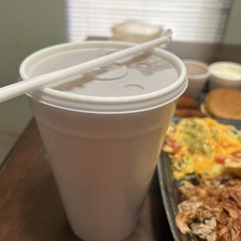 Hendrix BBQ - A sweet tea quart size - Barbeque Near Me - Salisbury, North Carolina Hendrix BBQ - A sweet tea quart size - Barbeque Near Me - Salisbury, North Carolina