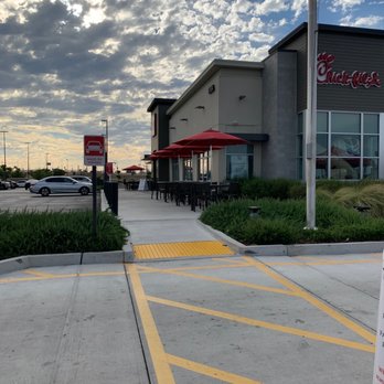 Chick-fil-A - Outside seating. - Fast Food Near Me - Sacramento, California Chick-fil-A - Outside seating. - Fast Food Near Me - Sacramento, California
