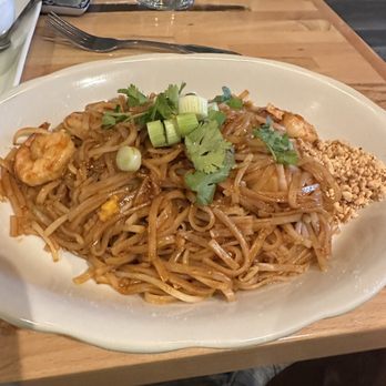The Best Thai restaurant - Pad thai noodles - Thai Near Me - Jacksonville, Florida