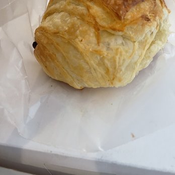 L'Appartement 4F - Fresh out the oven pain au chocolat - Bakeries Near Me - Brooklyn, New York L'Appartement 4F - Fresh out the oven pain au chocolat - Bakeries Near Me - Brooklyn, New York