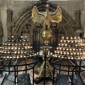 St. Giles' Cathedral - We lit candles for our loved ones on earth and in heaven. - Churches Near Me - Edinburgh, EDH