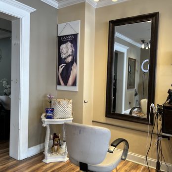 Demi Salon - Hair Salons Near Me - Buffalo, New York