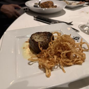 Hyde Park Prime Steakhouse - Australian Wagyu Filet Mignon 8oz - Steakhouses Near Me - Northville, Michigan