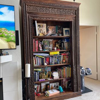 Diamond Movers Company - Huge bookshelf - Movers Near Me - Oceanside, California