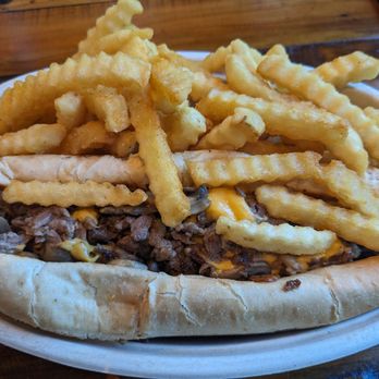 Paso Robles Brewing - Cheese steak and crispy crinkle fries - Breweries Near Me - San Luis Obispo, California Paso Robles Brewing - Cheese steak and crispy crinkle fries - Breweries Near Me - San Luis Obispo, California