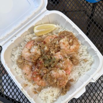 EbiNomi - EbiKahuku (Garlic Shrimps) - Asian Fusion Near Me - Honolulu, Hawaii