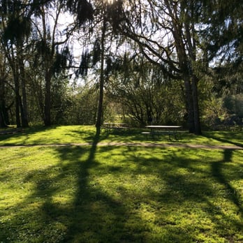 Singleton Park - Parks Near Me - Roseburg, Oregon Singleton Park - Parks Near Me - Roseburg, Oregon