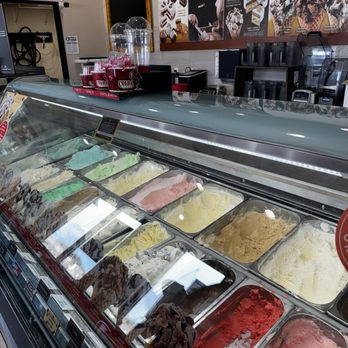Cold Stone Creamery - Inside nice and neat - Ice Cream & Frozen Yogurt Near Me - Castle Rock, Colorado Cold Stone Creamery - Inside nice and neat - Ice Cream & Frozen Yogurt Near Me - Castle Rock, Colorado