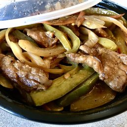 Hot & Spicy Shredded Beef 干烧牛