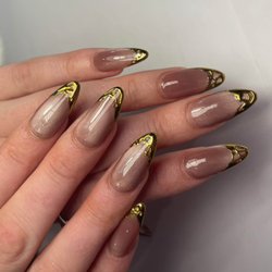 Lavue Nail Lounge