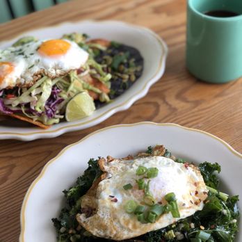 Kitchen Mouse Cafe - Chilaquiles and the Morning Glory Bowl - Vegan Near Me - Los Angeles, California