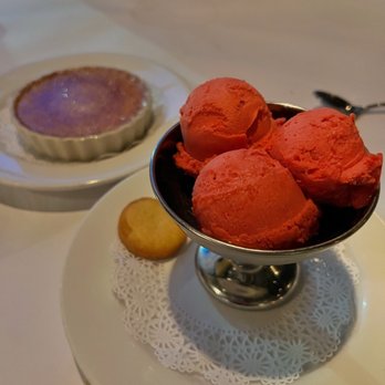 Mon Ami Gabi - Vanilla Bean Crème Brûlée and Sorbet Du Jour - French Near Me - Chicago, Illinois
