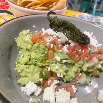 La Vaca Birria - Guacamole y Chips - Mexican Near Me - San Francisco, California