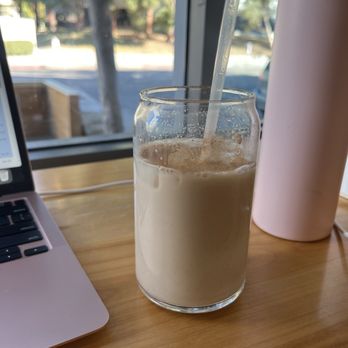 Upside Down - Apple butter jeans - Coffee & Tea Near Me - Los Angeles, California Upside Down - Apple butter jeans - Coffee & Tea Near Me - Los Angeles, California
