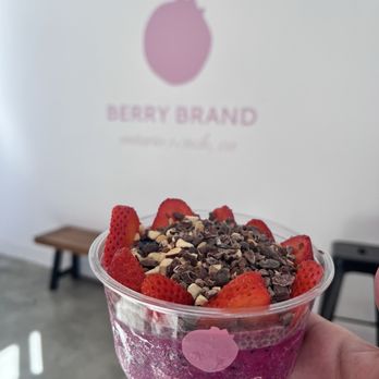 Berry Brand - Ontario Ranch - pitaya base - Acai Bowls Near Me - Ontario, California Berry Brand - Ontario Ranch - pitaya base - Acai Bowls Near Me - Ontario, California