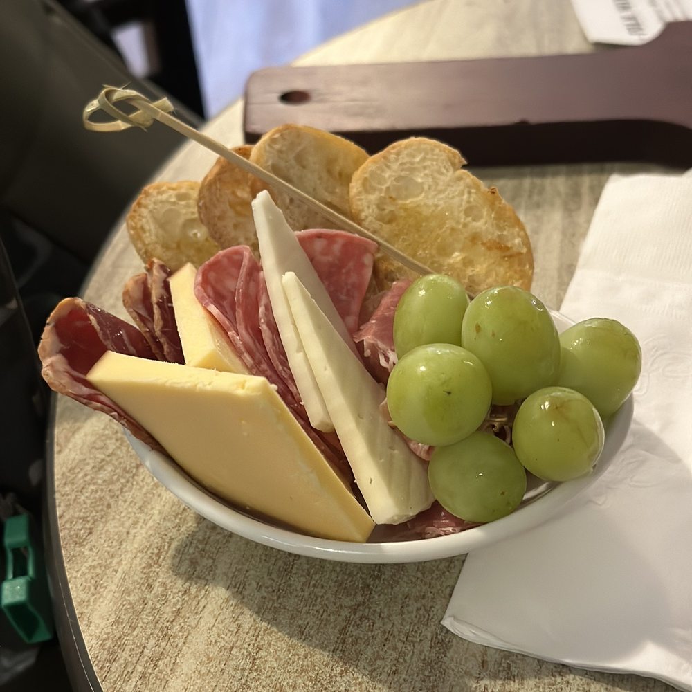 Wild Elder Wine and Cider - Wineries Near Me - Jim Thorpe, Pennsylvania