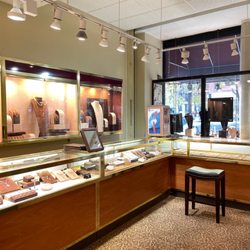 Artiste Jewelers