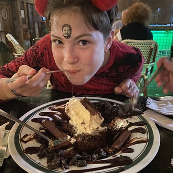 Flanigan's - Hallandale - A very happy kid and their crazy Banzai Brownie! Or what's left of it.... - American Near Me - Hallandale Beach, Florida Flanigan's - Hallandale - A very happy kid and their crazy Banzai Brownie! Or what's left of it.... - American Near Me - Hallandale Beach, Florida