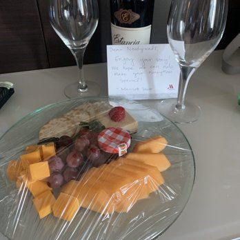 Monterey Marriott - Little gift to celebrate our honeymoon - Hotels Near Me - Monterey, California Monterey Marriott - Little gift to celebrate our honeymoon - Hotels Near Me - Monterey, California