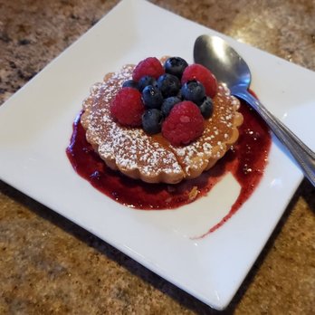 Walter's Restaurant - Berry tart - Breakfast & Brunch Near Me - Claremont, California Walter's Restaurant - Berry tart - Breakfast & Brunch Near Me - Claremont, California