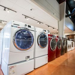 Southwest Appliance - Dreaming of a new washer and dryer? Southwest Appliance carries the top brands of front load, and top load laundry appliances.
