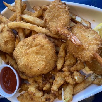 Mo's Seafood & Chowder - Seafood Platter - American Near Me - Astoria, Oregon Mo's Seafood & Chowder - Seafood Platter - American Near Me - Astoria, Oregon