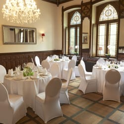 Marienburg Monheim - Die Marienburg bietet Platz für Hochzeiten / Geburtstage mit bis zu 80 Gästen
