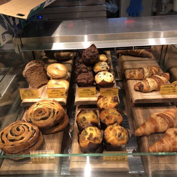 麥當勞 - Bakery item display. - Fast Food Near Me - Hong Kong, HK