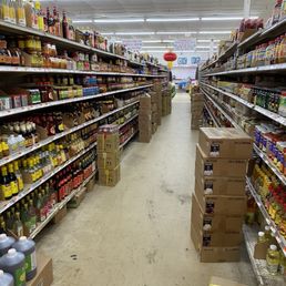 A well stocked aisle, but when was the floor last cleaned? A well stocked aisle, but when was the floor last cleaned?