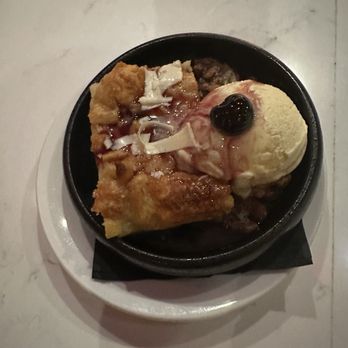 501 prime - White chocolate bread pudding - Wine Bars Near Me - Hot Springs, Arkansas 501 prime - White chocolate bread pudding - Wine Bars Near Me - Hot Springs, Arkansas