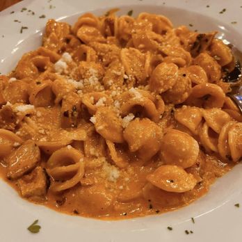Gallo's Kitchen + Bar - Vodka Pasta, prepared perfectly al dente, with flavors on point. - Italian Near Me - Columbus, Ohio Gallo's Kitchen + Bar - Vodka Pasta, prepared perfectly al dente, with flavors on point. - Italian Near Me - Columbus, Ohio
