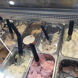 Variety of excellent gelato flavor choices Variety of excellent gelato flavor choices