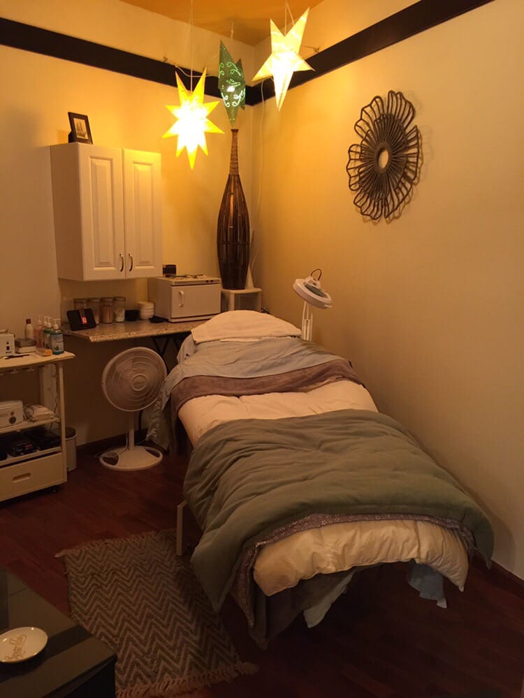 SALON 34 Updated October 2024 13 Photos 385 NE Alsea Hwy