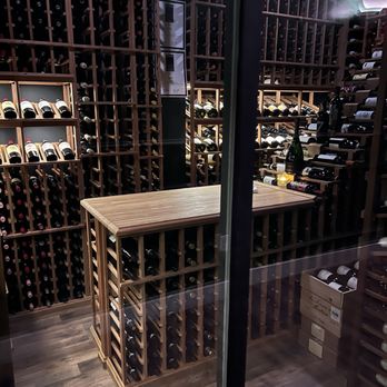 Flour & Thyme - Killer wine cellar with really reasonable prices! - Diners Near Me - Phoenix, Arizona