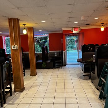 El Cabrito Mexican Grill - the dining area - Mexican Near Me - Pasadena, Maryland