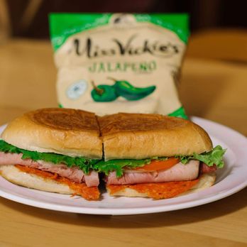 Maddi Mae’s Cafe - Italian Sub - Delis Near Me - Athens, Tennessee