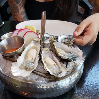 Allora - Wine Bars Near Me - Sacramento, California