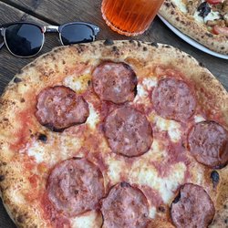Henrietta - Pizza Bee Sting