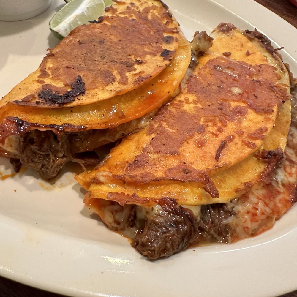 Mi Querido Michoacan - Quesabirria plate - Mexican Near Me - West Sacramento, California