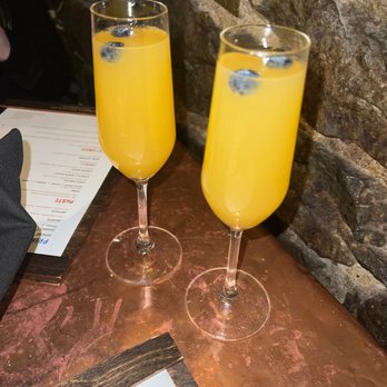 Girasole Restaurant - Peach Bellini - Italian Near Me - Pittsburgh, Pennsylvania Girasole Restaurant - Peach Bellini - Italian Near Me - Pittsburgh, Pennsylvania
