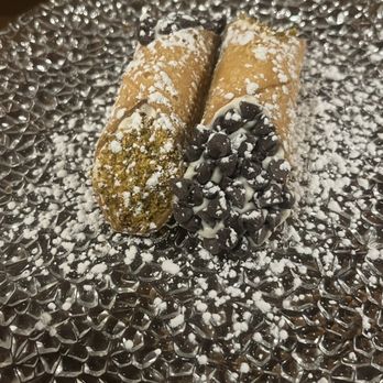 Sorella's - Cannolis - Italian Near Me - Virginia Beach, Virginia