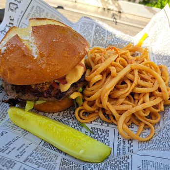 Lola's Cafe - Sandwiches Near Me - New Paltz, New York
