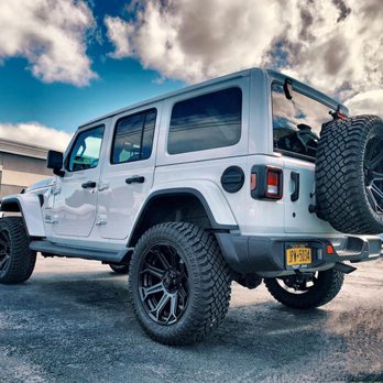 Installations Unlimited - 2.5" Southern lift, Atturo Tire X/T, Fuel Off-Road Siege Black Wheels on a white '19 Jeep Wrangler. - Car Stereo Installation Near Me - North Syracuse, New York Installations Unlimited - 2.5" Southern lift, Atturo Tire X/T, Fuel Off-Road Siege Black Wheels on a white '19 Jeep Wrangler. - Car Stereo Installation Near Me - North Syracuse, New York