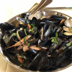 Miesmuscheln und Garnelen/ Mussels & shrimps