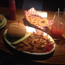 Burg, fries and rings... Mmmm