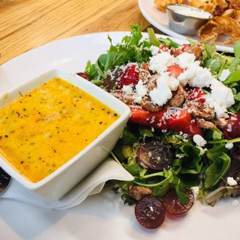 Baker's Crust - Crab and corn chowder with a side salad - Bakeries Near Me - Norfolk, Virginia Baker's Crust - Crab and corn chowder with a side salad - Bakeries Near Me - Norfolk, Virginia