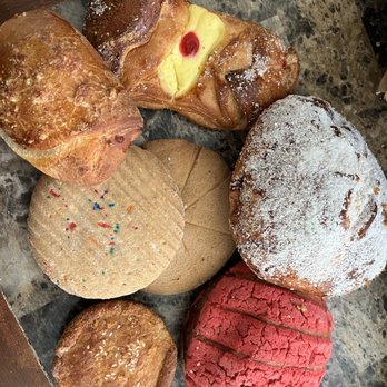 CARAMELO BAKERY - Updated July 2025 - 35 Photos &amp; 16 Reviews - 5811 ...