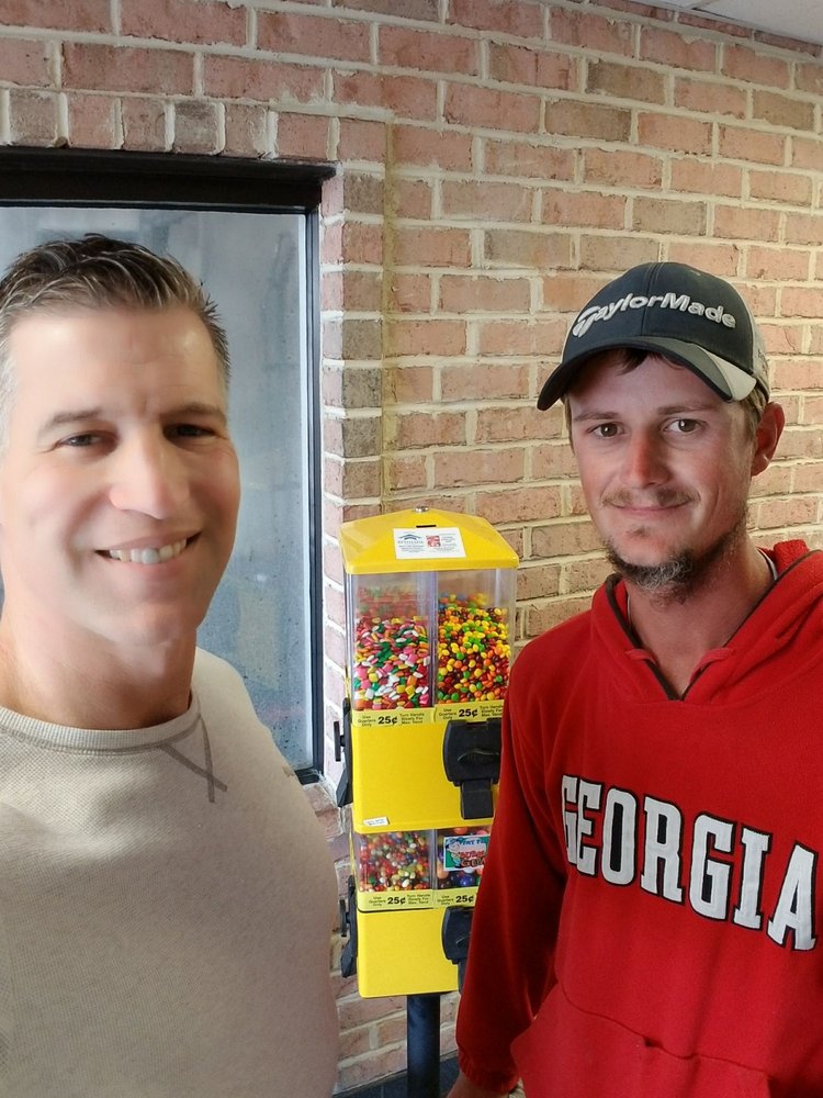 AUTO SHINE CAR WASH Updated August 2024 14 Reviews 715 W